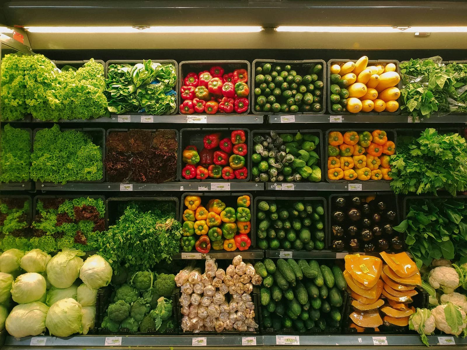 How Food and Beverage Brands Run Creator Campaigns That Move Product at Grocery hero image